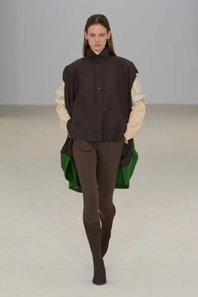 Look 27